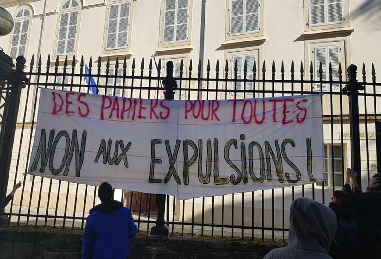 Foix : soutien à la famille Hazizi - Michel Larive